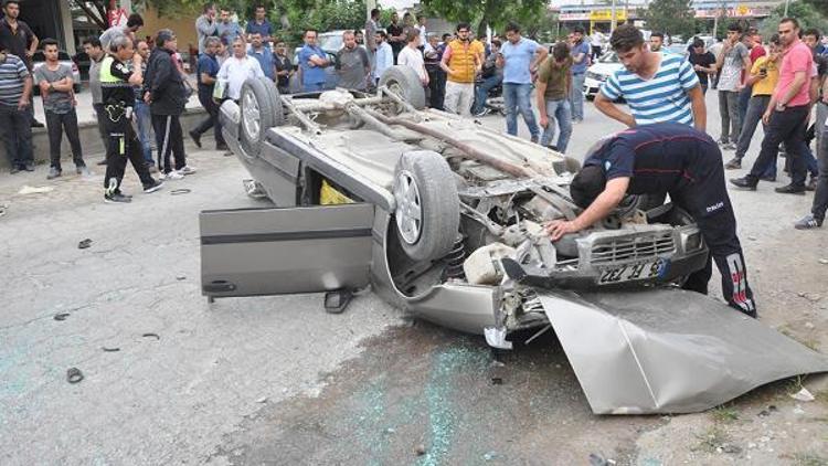 Turgutluda kaza: 2 yaralı