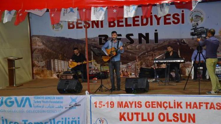 Besnide Öncü Gençlik gecesi