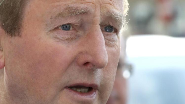 İrlanda Başbakanı Kennyden istifa kararı