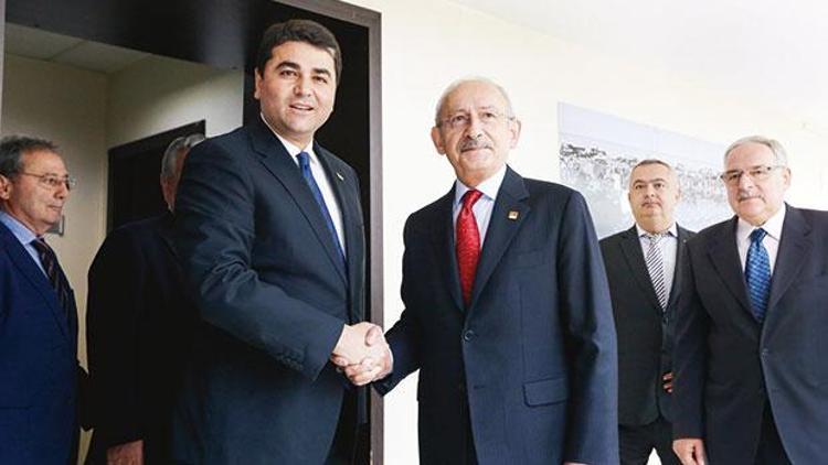 Kılıçdaroğlu’ndan Demokrat Parti’ye ziyaret: Aynı gövdenin farklı dallarıyız
