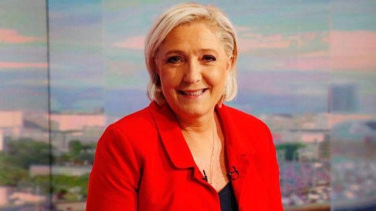 Le Pen: Ben de milletvekili adayı olacağım