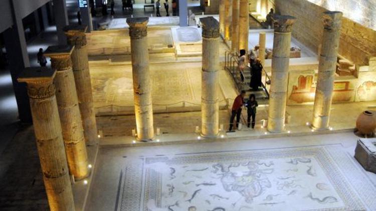 Zeugma Mozaik Müzesine ziyaretçi akını