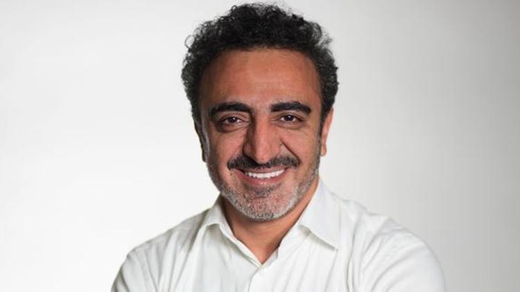 Chobaninin patronu Hamdi Ulukaya ırkçı radyocuyu dize getirdi