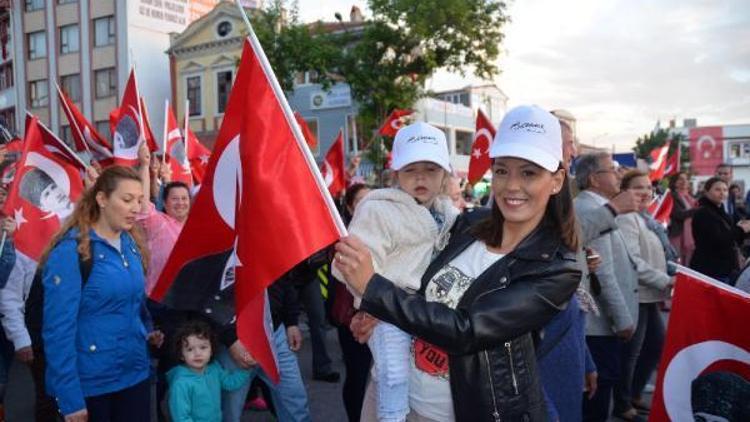 Geliboluda Grup Gündoğarken konseri