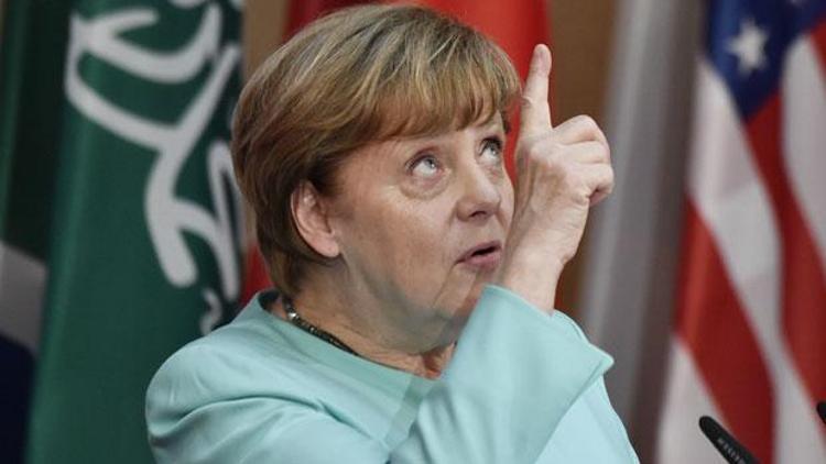 Merkel devam dedi: Müzakereye açığız
