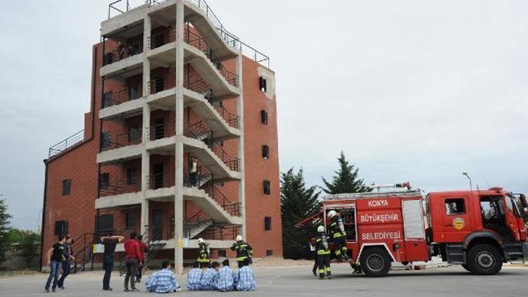 İtfaiyede mesleki yeterlilik için tatbikat yapıldı