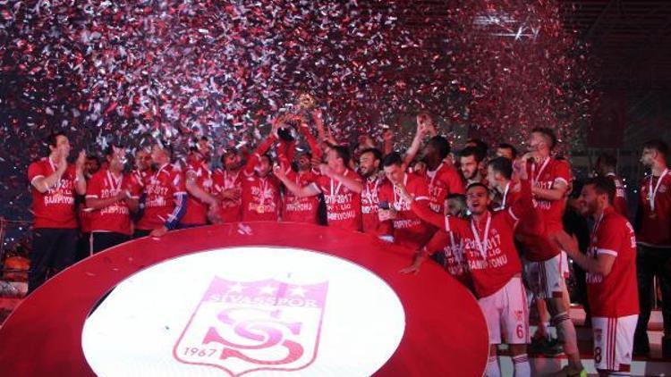 Sivasspor şampiyonluk kupasını aldı