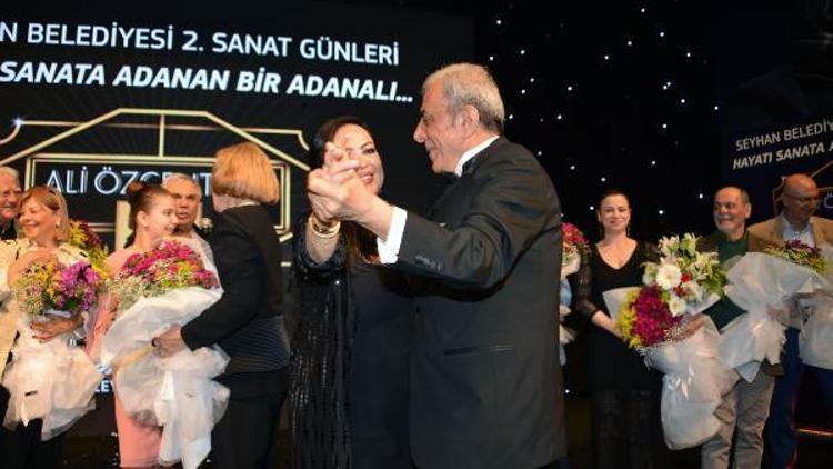 Ali Özgentürkün 50nci sanat yılına görkemli kutlama