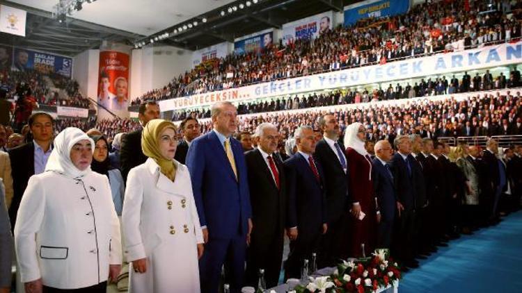 AK Partinin 3üncü Olağanüstü Büyük Kongresi Recep Tayyip Erdoğan sloganlarıyla başladı / ek fotoğraflar