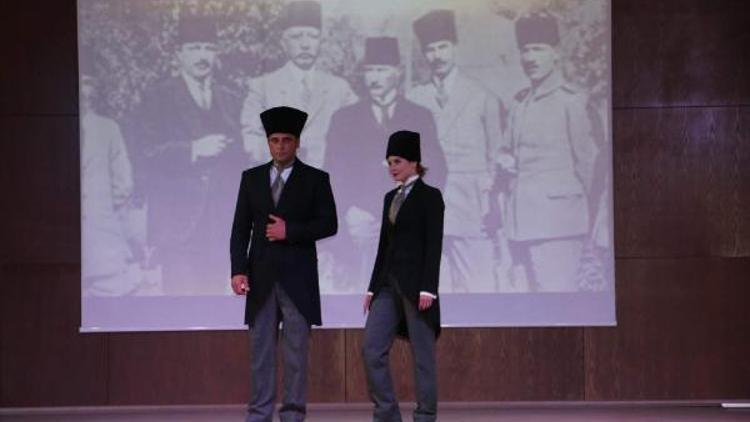 Atatürk kıyafetleri defilesi