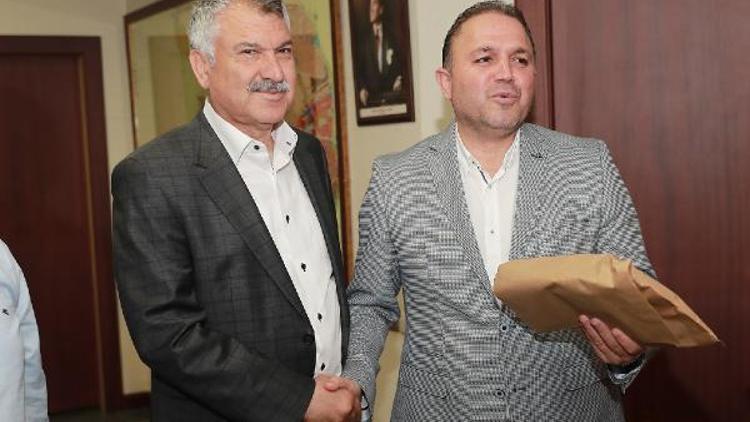 Başkan Karalardan Adana Demirspor’a 150 bin lira pirim