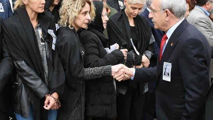 Kılıçdaroğlu, eski vekil Dikmenin cenaze törenine katıldı