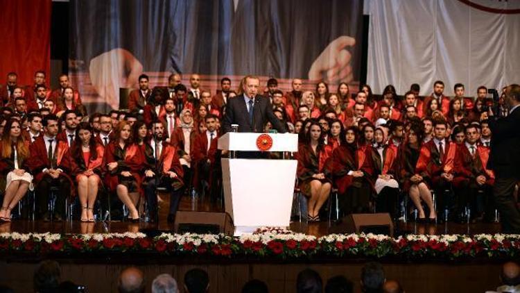 Fotoğraflar // Cumhurbaşkanı Erdoğan, İstanbul Üniversitesi İstanbul Tıp Fakültesi mezuniyet töreninde konuştu