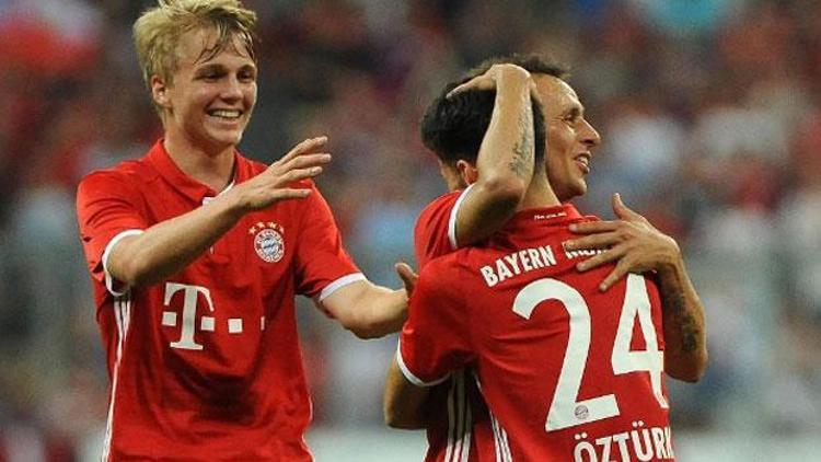 BAYERN MÜNİHE BİR GÖTZE DAHA