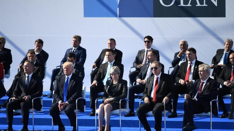 NATOda oturma düzeni değişti