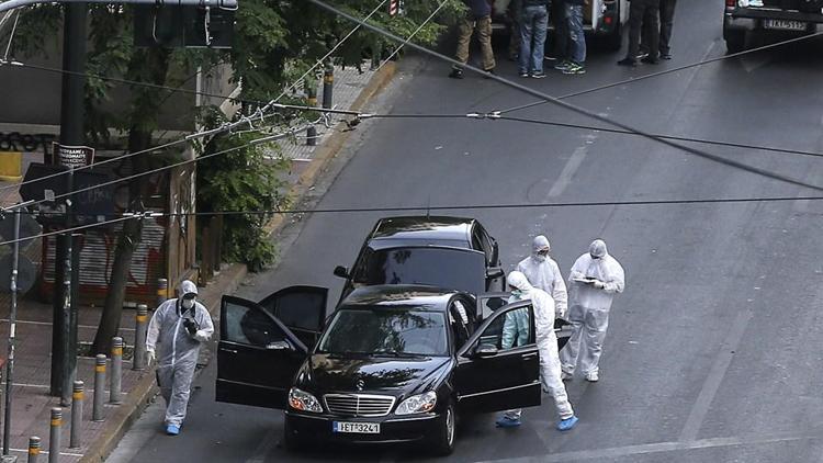 Yunanistan’ın eski Başbakanı’na gönderilen bombalı zarf Atina Akademisi adına yollandı