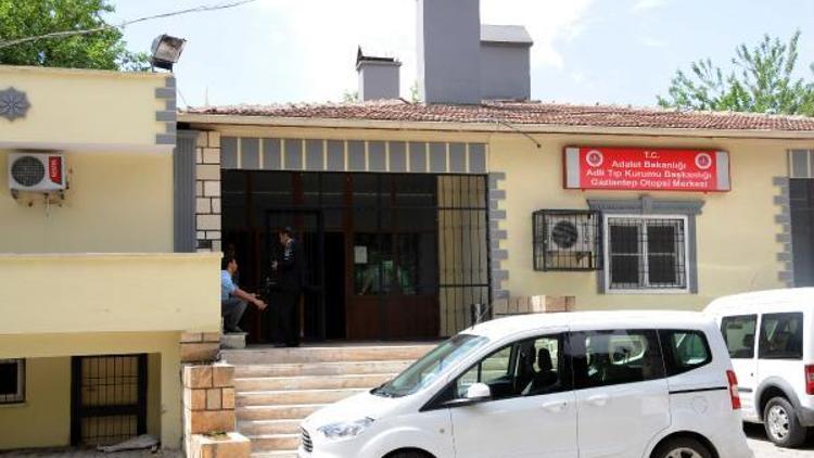 Gaziantepte otomobile silahlı saldırı: 2 ölü