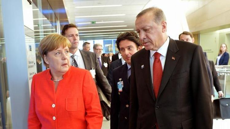 Merkel Erdoğandan yanıt bekliyor