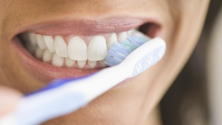 Diş fırçalamak orucu bozar mı Diyanet bilgisi