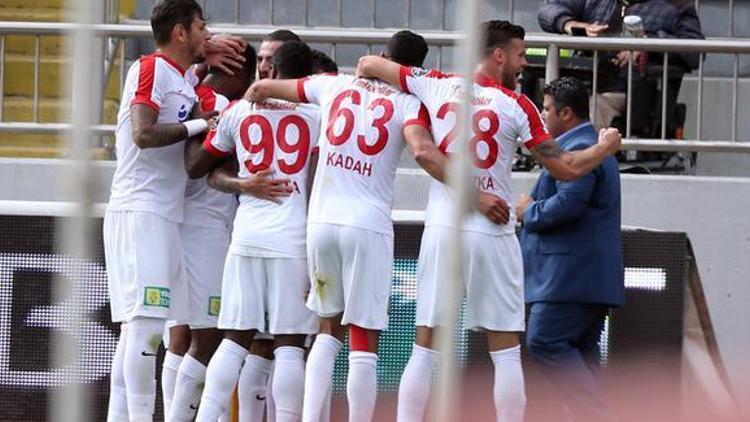 Antalyaspor deplasmanda farka gitti