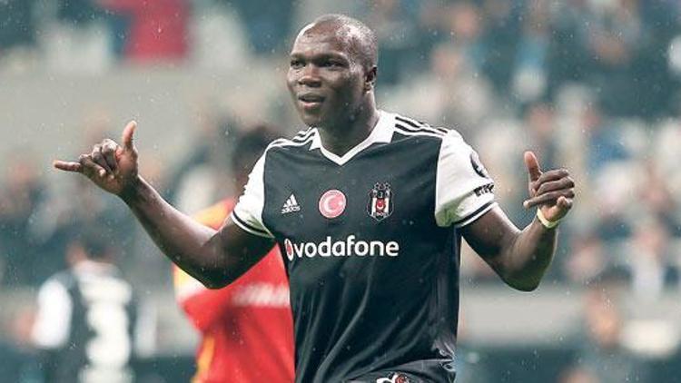 Aboubakar’la 1 yıl daha