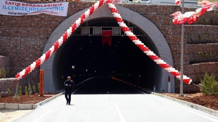 Doğu Anadolu’yu Akdeniz’e bağlayan Erkenek Tüneli açıldı