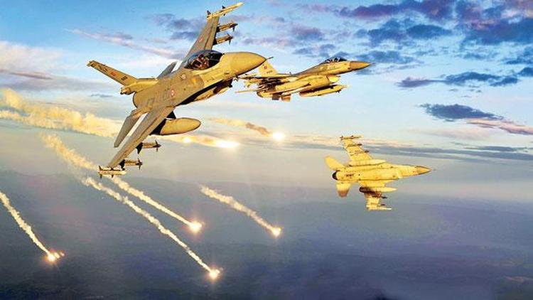 Kuzey Iraka 8 uçakla darbeli vuruş