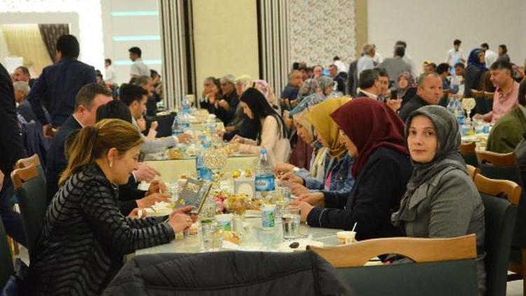Bakan Zeybekci: AK Partide taş üstüne taş koyma vakti gelmiştir