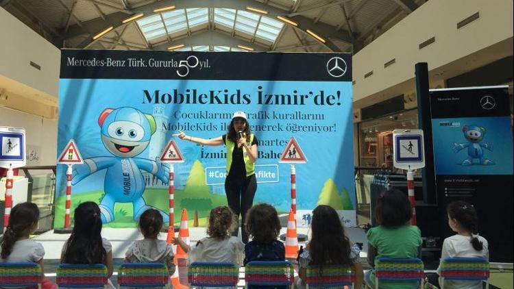 Mercedes-Benz Türk’ün MobileKids Trafik Eğitim Projesi çocuklarla buluştu