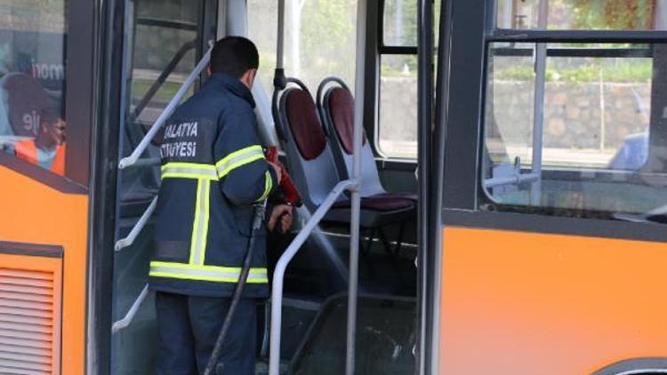 Belediye otobüsünde korkutan yangın: 5 yaralı