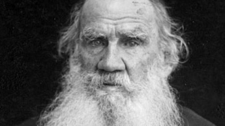 Ölümsüz Tolstoyun ölümsüz romanı