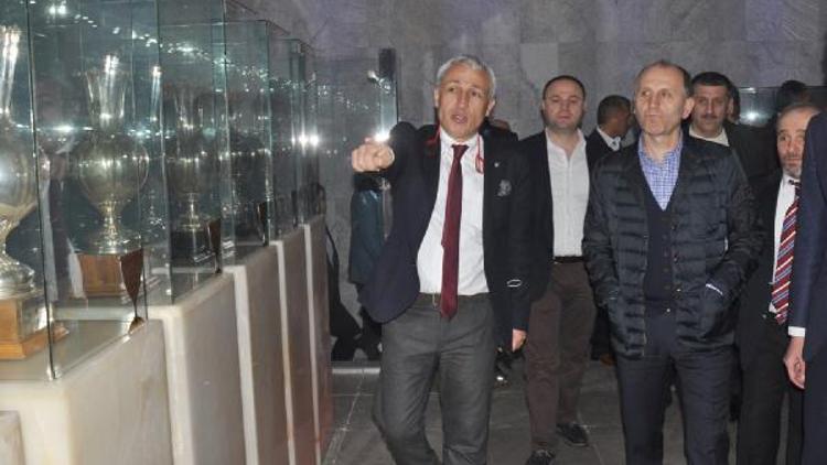Trabzonspor kupaya haciz olayındaki avukatının görevine son verdi