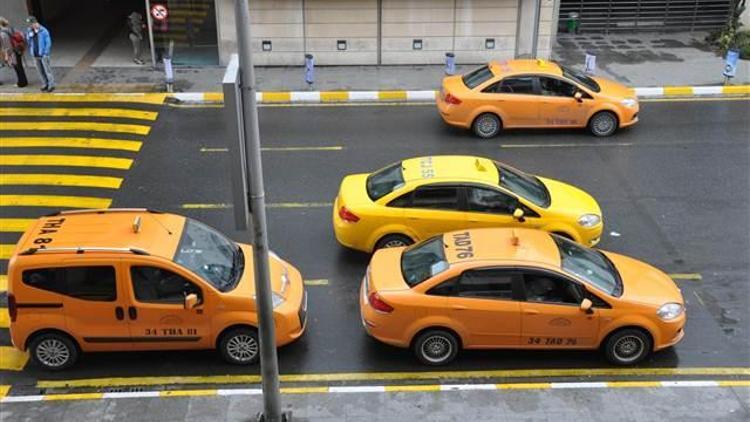 Tüm taksiler havalimanlarından müşteri alabilecek iddiasına İBBden yalanlama