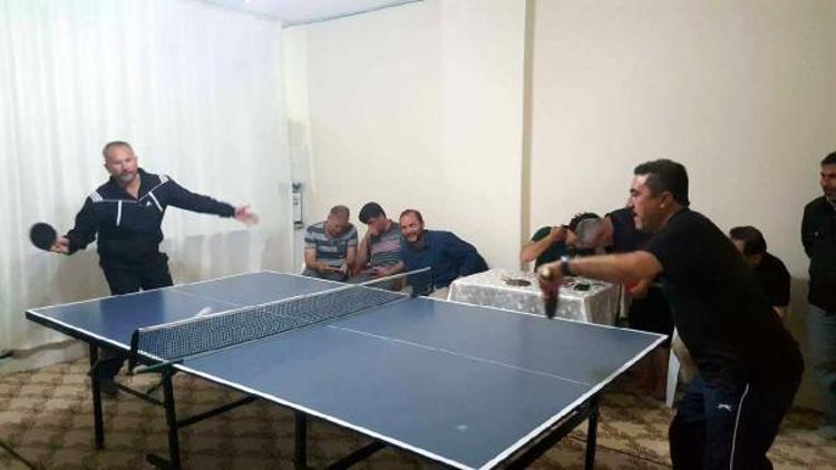 Din görevlileri masa tenisinde yarıştı