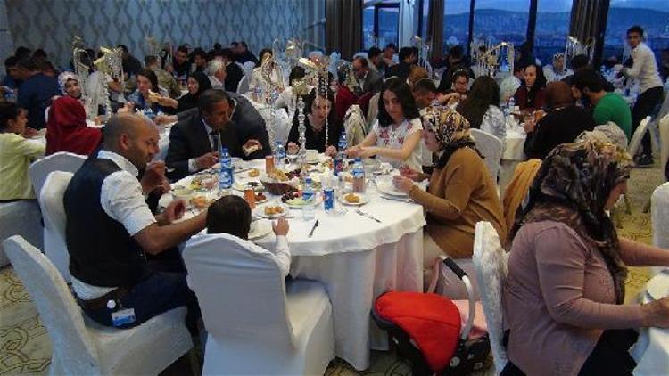 Vali Doğan şehit yakınları ve gazilerle iftarda buluştu