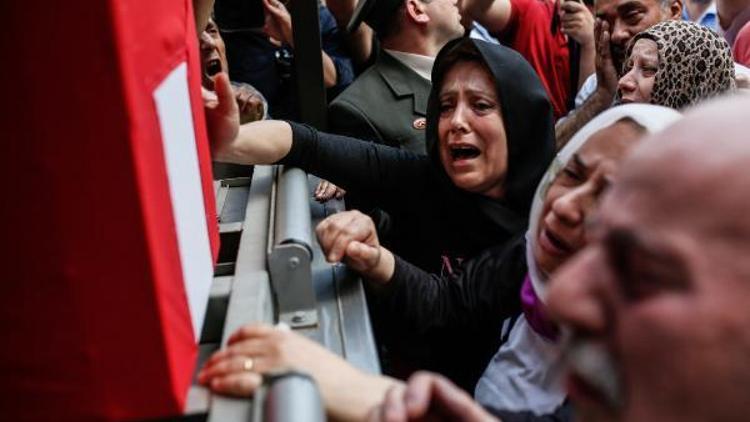 fotoğraflar// Şehit Yüzbaşı Nuri Şenerin cenaze töreni