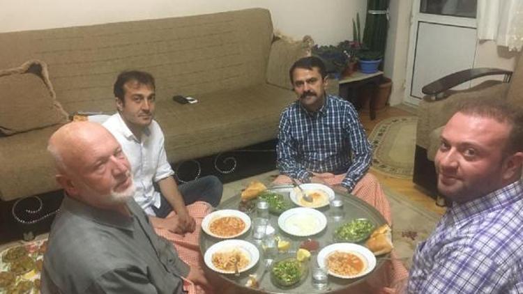 Vali Aktaş’tan iftar sürprizi