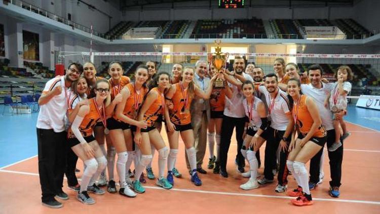 Voleybol Altyapı Şampiyonasında İzmir takımlarının başarısı
