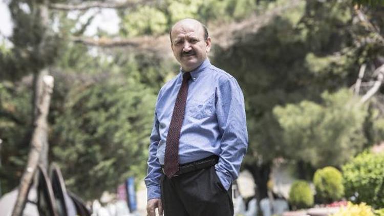 İZÜ Rektörü Prof. Dr. Bulut: İstanbul’da üniversite okumak ayrıcalık