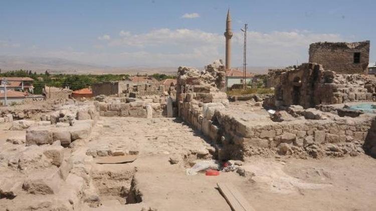 Kınık Höyükte kazı zamanı