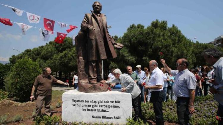 Nazım Hikmet anıldı