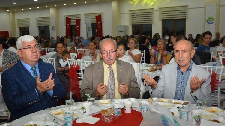 Başkan Albayrak, Ergene’de iftar programına katıldı