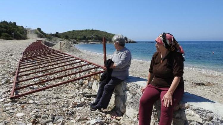 Çeşmedeki Beach Clupda ruhsatsız yapılanmaya yıkım kararı