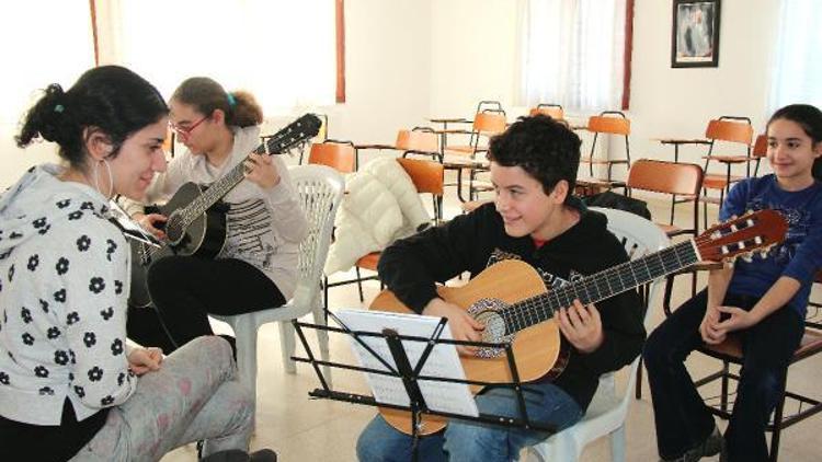 Bin Çocuk Korosu yaz dönemi başlıyor