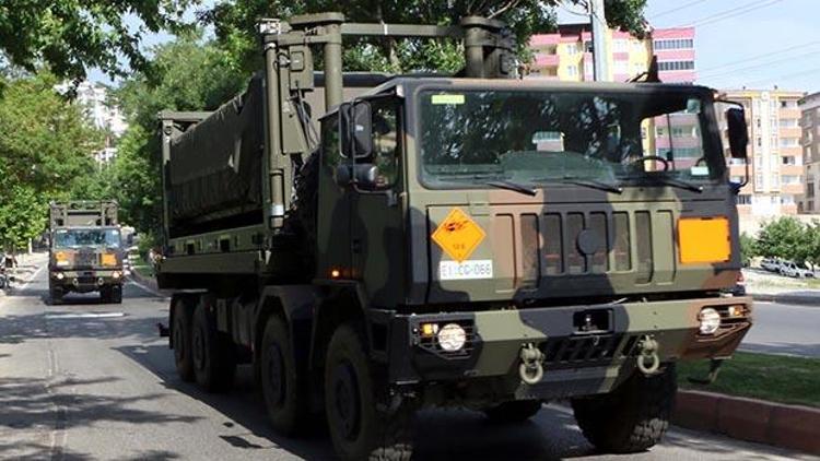 İtalyadan Türkiyeye: 15 araçlık NATO hava savunma sistemi konvoyu
