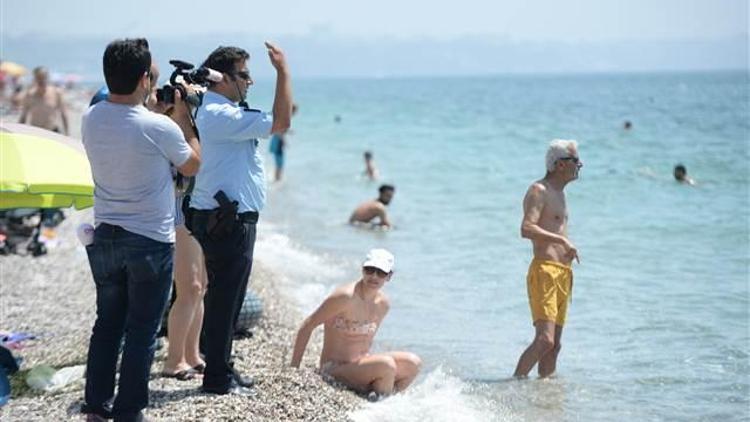 Rus turist sudan çıkmadı, herkesi korkuttu...