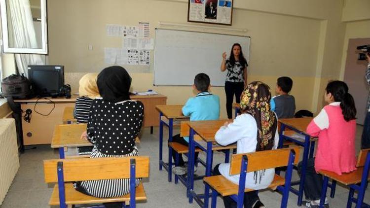 Tuncelideki Sarıbalta Ortaokulu TEOGda köy okulları birincisi