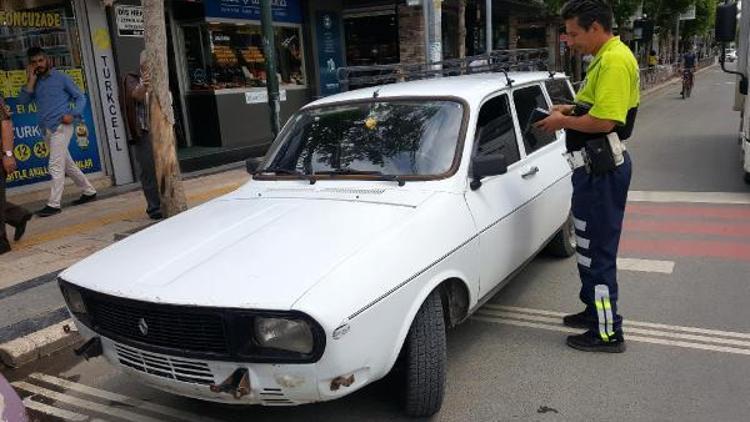 Düzcede standart dışı aksesuar takan 230 sürücüye ceza