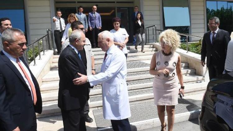 Kılıçdaroğludan gazeteci Yılmaz Polata geçmiş olsun ziyareti