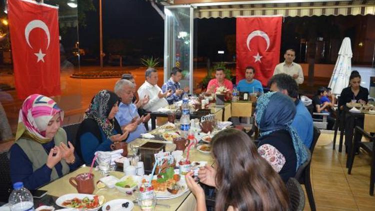 Şehit aileleri ve gazilere iftar